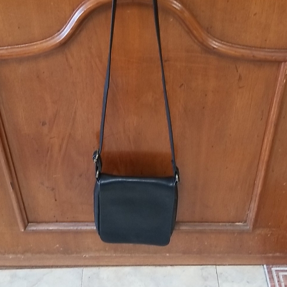 La Donna Leather Crossbody - Picture 6 of 6